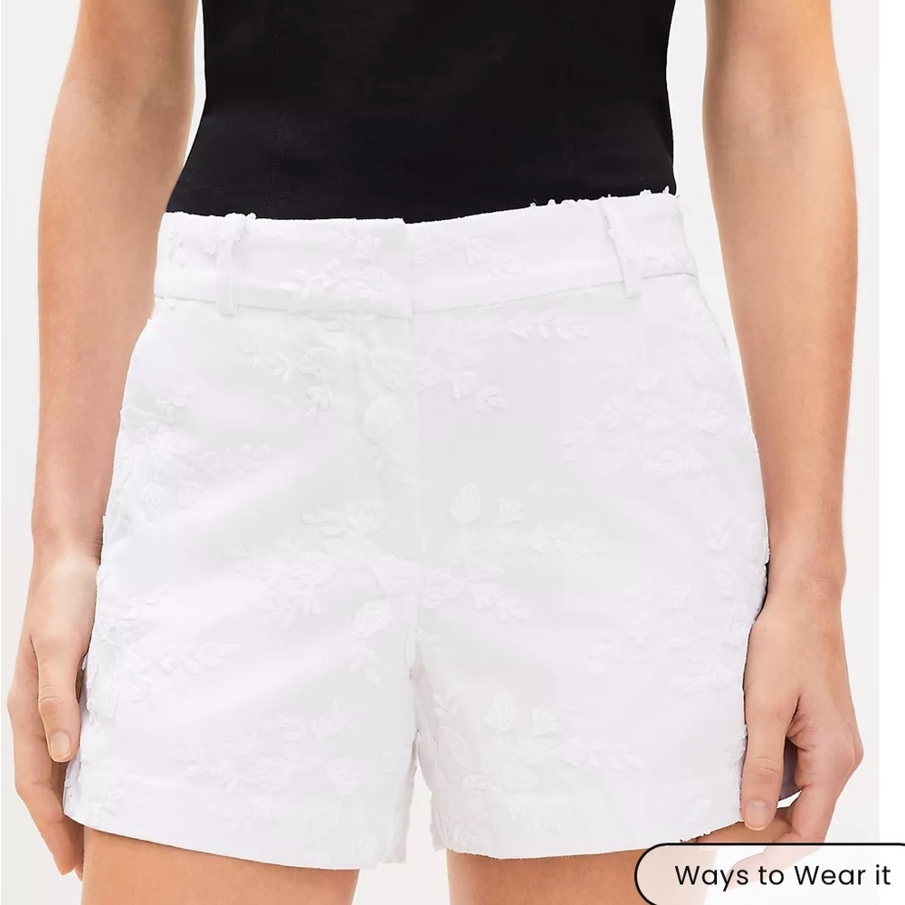 Loft white embroidery Riviera shorts sz 6
Brand new with tag $60